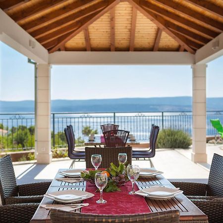Beachfront Apartments Lara Omis Exterior photo