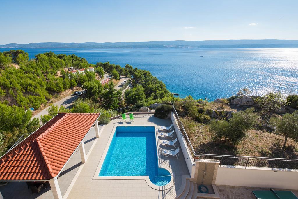 Beachfront Apartments Lara Omis Exterior photo